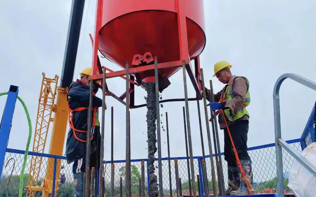 副市长江新洪主持召开西二环高速项目建设指挥部办公室第二次调理会